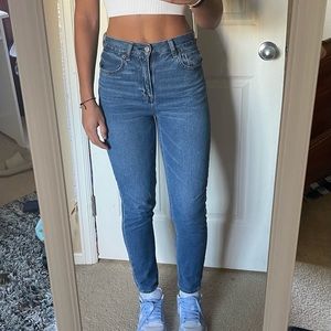 american eagle mom jeans
